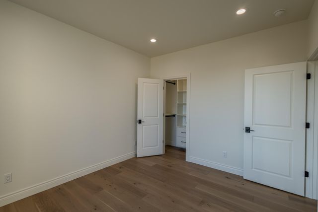 2157 North Silver Charm Avenue, Springfield, MO 65802