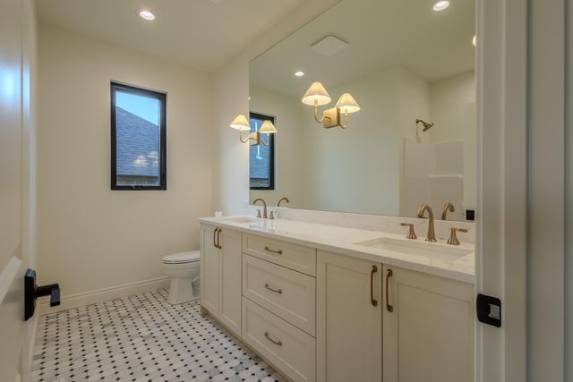 2157 North Silver Charm Avenue, Springfield, MO 65802