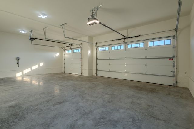 2157 North Silver Charm Avenue, Springfield, MO 65802