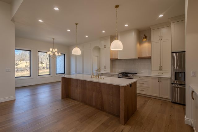 2157 North Silver Charm Avenue, Springfield, MO 65802