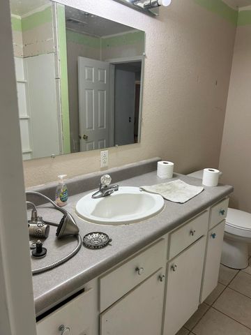 3703 Bear Hollow Road, Pineville, MO 64856