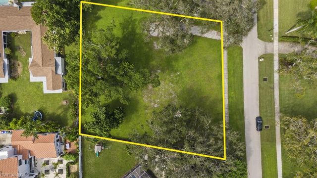 1334 Plumosa DR, Fort Myers, FL 33901