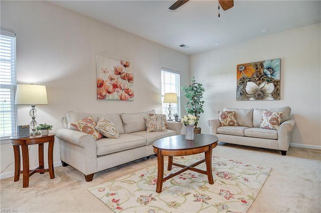 347 Spring Hill PL, Smithfield, VA 23430