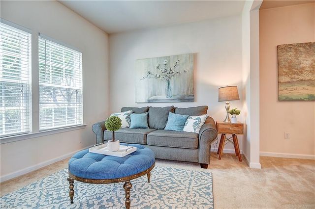 347 Spring Hill PL, Smithfield, VA 23430