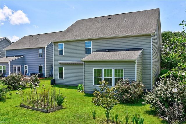 347 Spring Hill PL, Smithfield, VA 23430