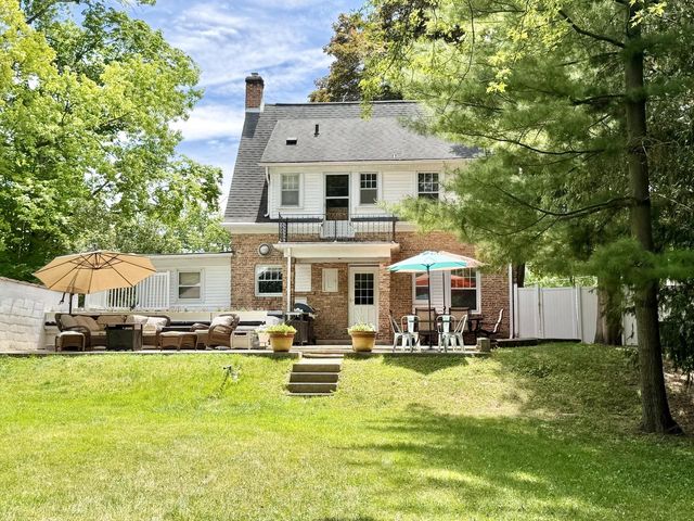 1508 E Main STREET, Watertown, WI 53094