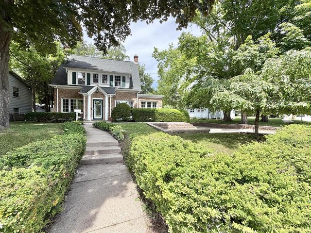 1508 E Main STREET, Watertown, WI 53094