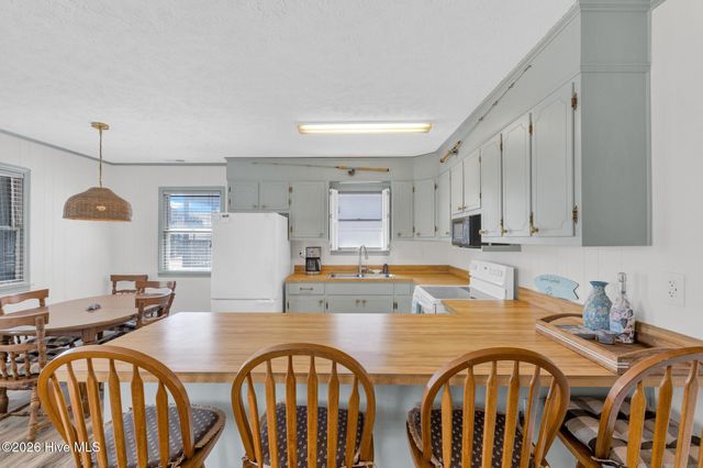 1303 N Topsail Drive, Surf City, NC 28445