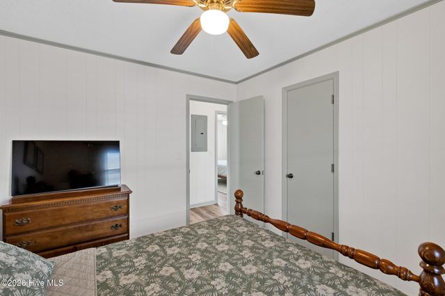 1303 N Topsail Drive, Surf City, NC 28445