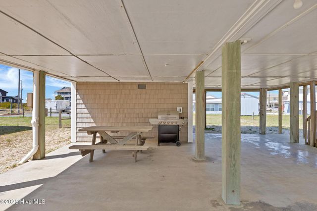 1303 N Topsail Drive, Surf City, NC 28445