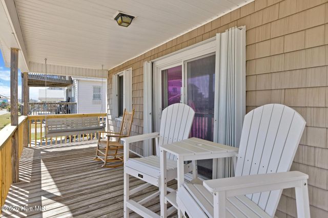 1303 N Topsail Drive, Surf City, NC 28445