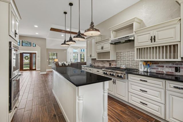 9711 150 Highway, Shepherd, TX 77371