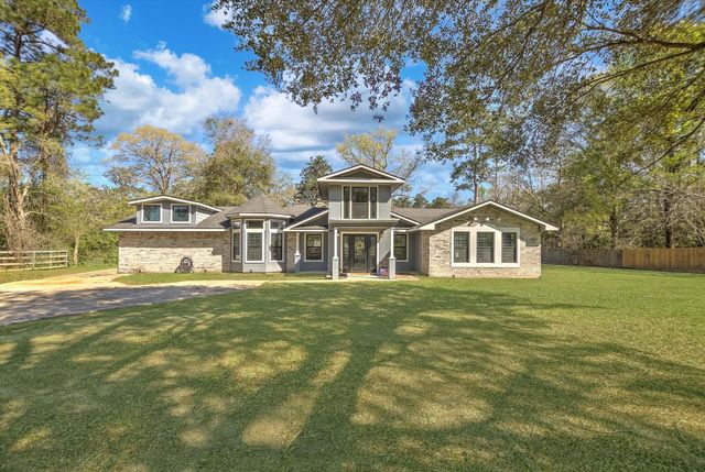 9711 150 Highway, Shepherd, TX 77371