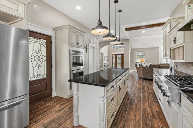 9711 150 Highway, Shepherd, TX 77371