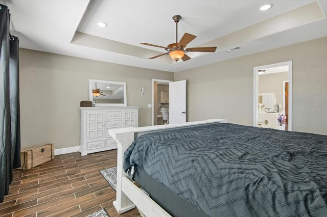 9711 150 Highway, Shepherd, TX 77371