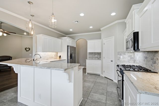 4192 E 130th Place North, Skiatook, OK 74070