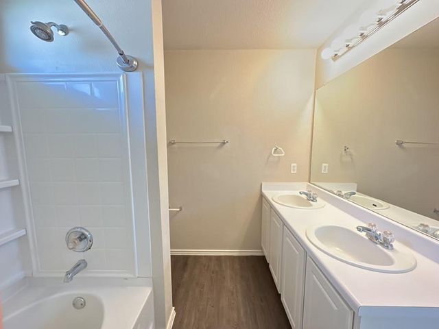 1000 Bluff Meadow CV, Georgetown, TX 78626