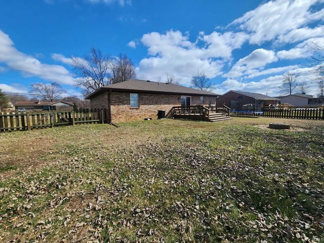 2833 Coal Mine Road, Newburgh, IN 47630