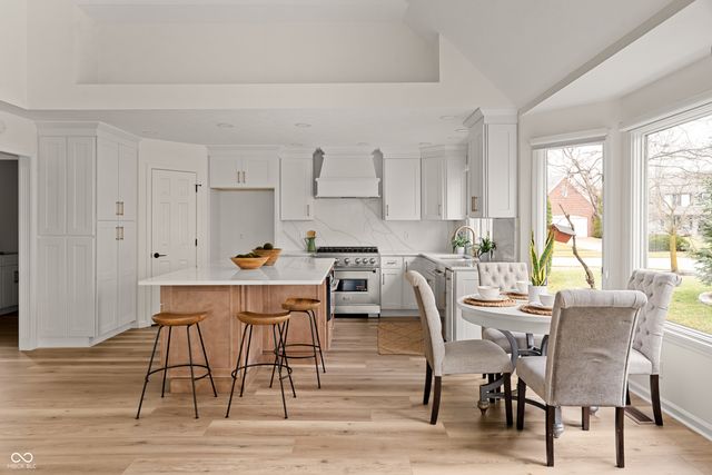 11733 Whisper Bay Court, Carmel, IN 46033