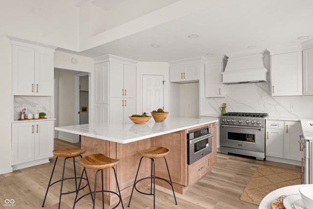 11733 Whisper Bay Court, Carmel, IN 46033