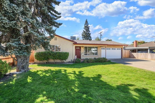 328 W Turner Rd, Lodi, CA 95240