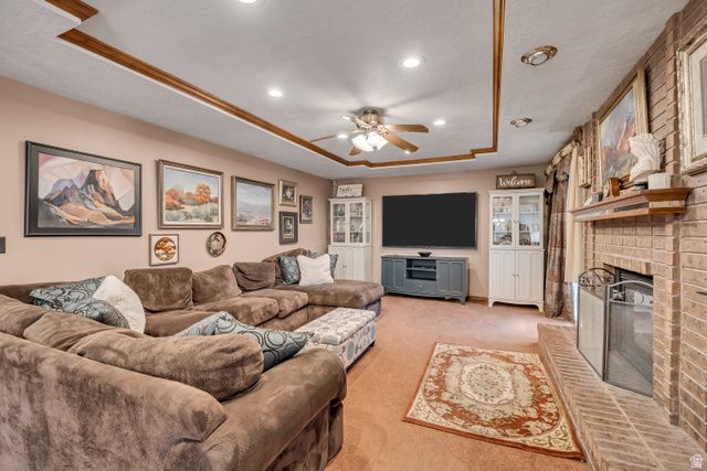 1972 E EVERLEIGH CIR, Sandy, UT 84093