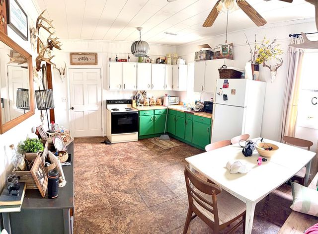 10490 Dodge Street, Haleburg, AL 36319