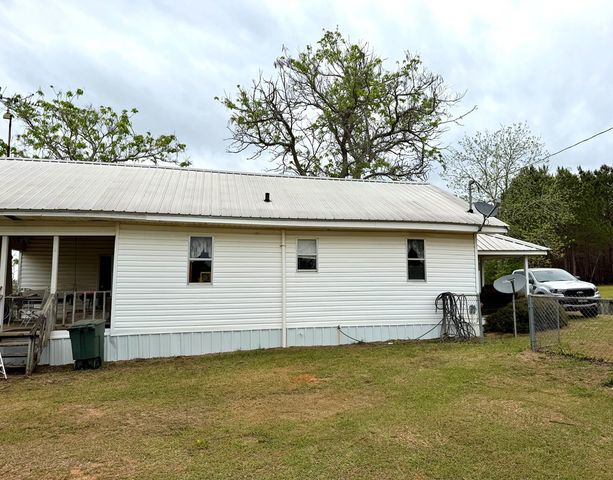 10490 Dodge Street, Haleburg, AL 36319