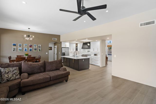 10803 E Placita Marimba, Tucson, AZ 85730