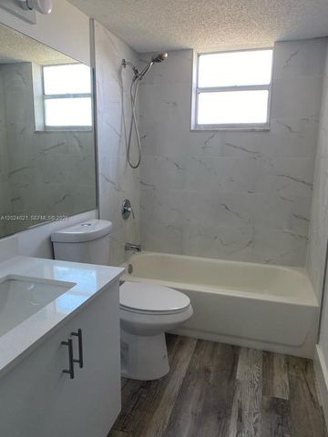 406 NW 68th Ave 526, Plantation, FL 33317