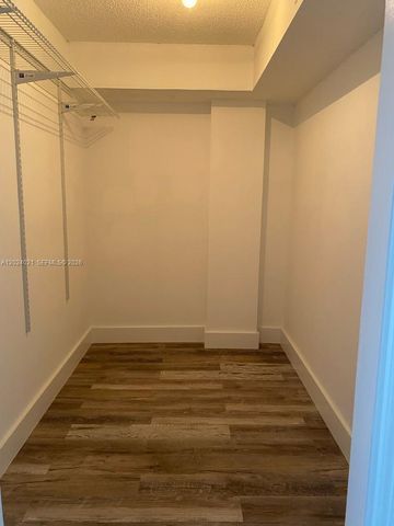 406 NW 68th Ave 526, Plantation, FL 33317