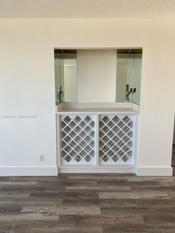 406 NW 68th Ave 526, Plantation, FL 33317