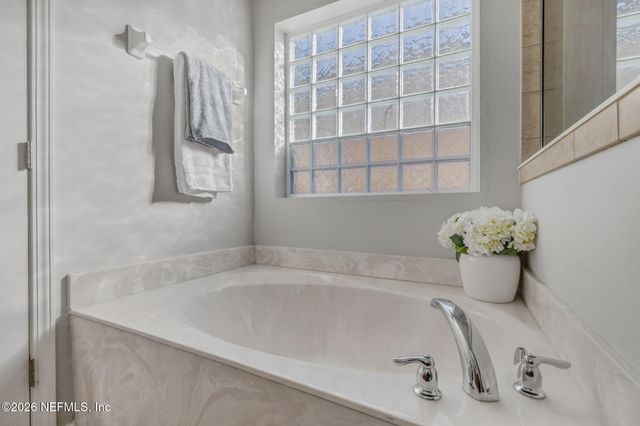 511 ROSERUSH Lane, Jacksonville, FL 32225