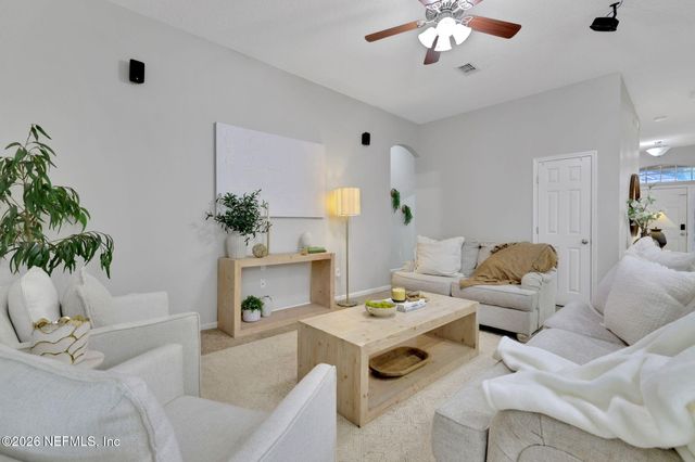 511 ROSERUSH Lane, Jacksonville, FL 32225