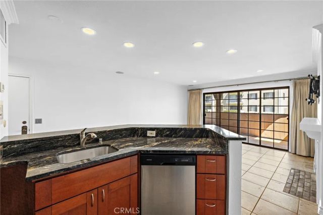 3653 S Bear Street B, Santa Ana, CA 92704