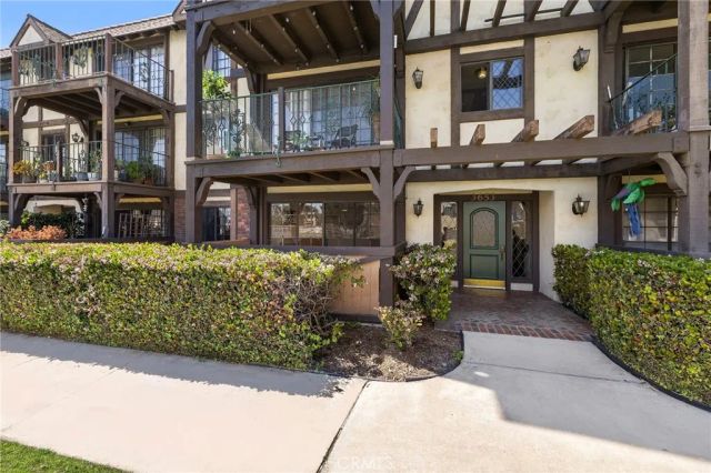 3653 S Bear Street B, Santa Ana, CA 92704