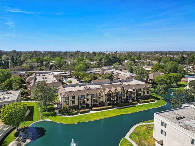 3653 S Bear Street B, Santa Ana, CA 92704