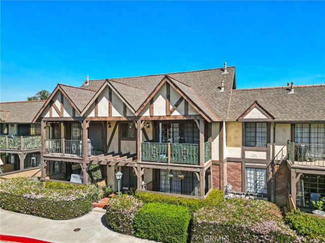 3653 S Bear Street B, Santa Ana, CA 92704