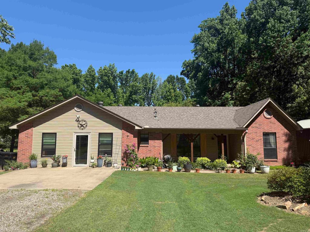 51 Center Street, Ward, AR 72176