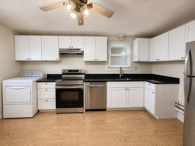 128 Norfolk 1, Canton, MA 02021
