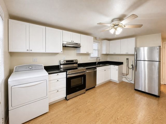 128 Norfolk 1, Canton, MA 02021