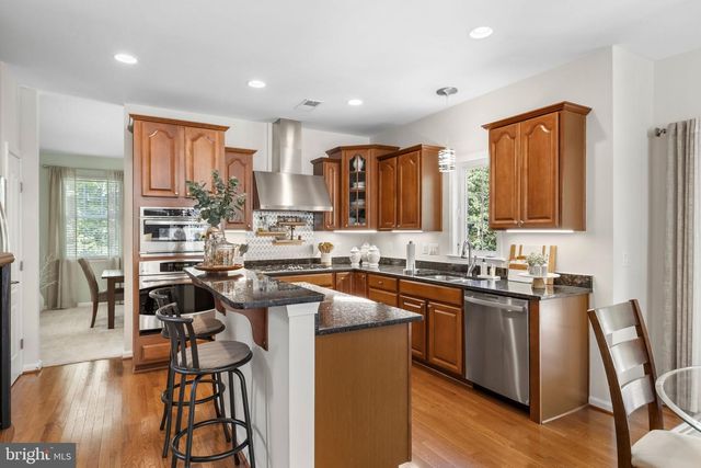 2 JANNEY LN, Fredericksburg, VA 22406