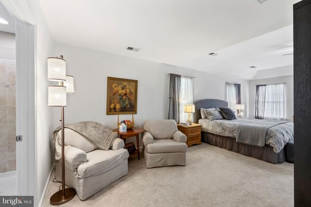 2 JANNEY LN, Fredericksburg, VA 22406