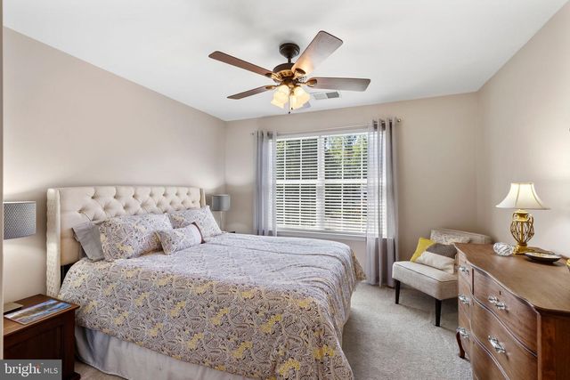 2 JANNEY LN, Fredericksburg, VA 22406
