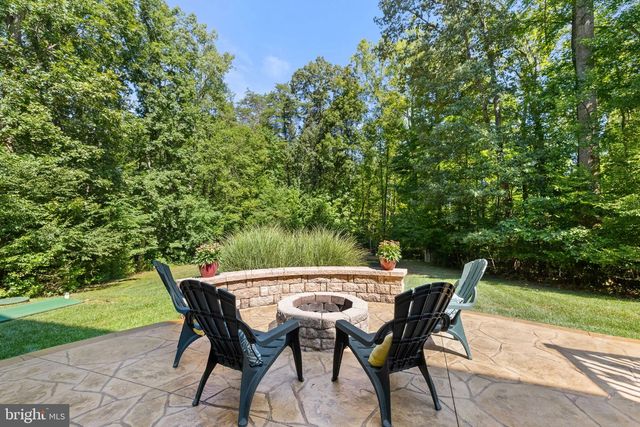 2 JANNEY LN, Fredericksburg, VA 22406