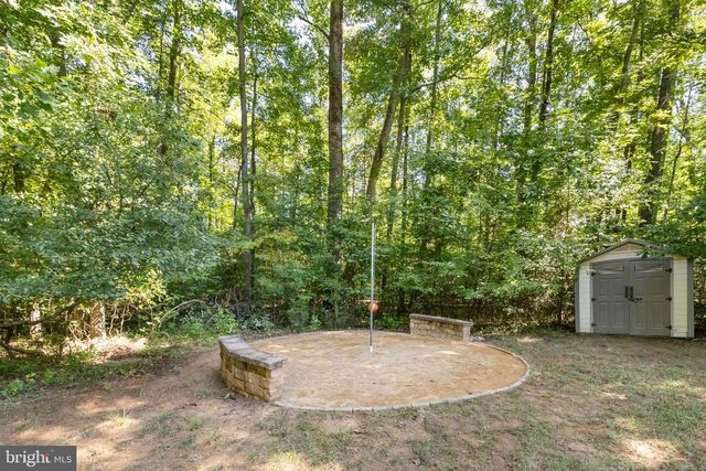 2 JANNEY LN, Fredericksburg, VA 22406