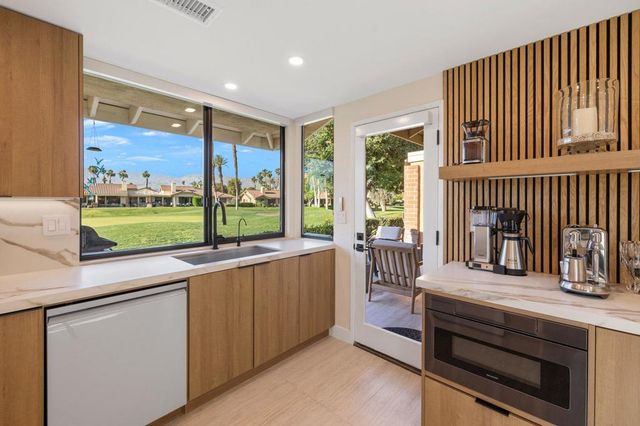 321 San Remo Street, Palm Desert, CA 92260