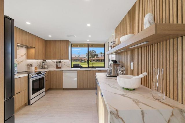 321 San Remo Street, Palm Desert, CA 92260