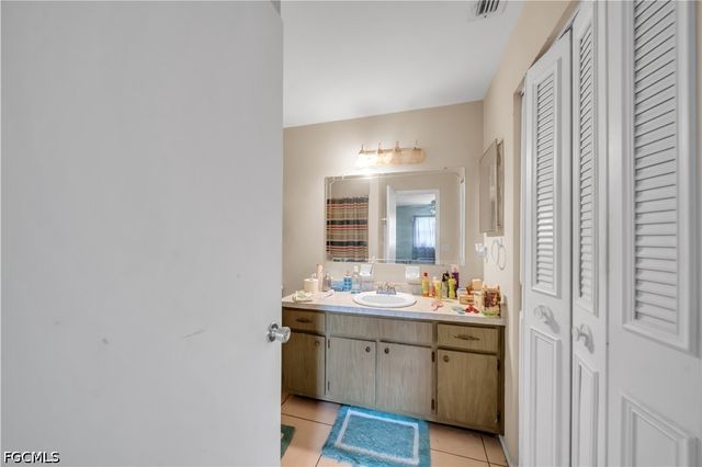 2202 Parkview DR, Fort Myers, FL 33905