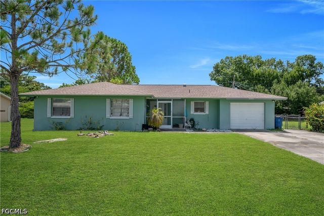 2202 Parkview DR, Fort Myers, FL 33905